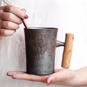 Tasses Vintage en céramique grossière poterie tasse glaçure rouille avec poignée en bois thé lait tasse à café cuillère eau bureau Drinkware