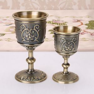 Mokken Vintage Classical Metal Wine Cup Handgemaakte kleine beker huishoudelijk koperen glas snijwerkpatroon creatief drinkware