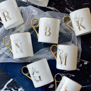 Mokken X L D F A Limited Words Ceramics with Scoop Coffee Mug Milk Tea Office Cups Drinkware Het cadeau voor vrienden en familie