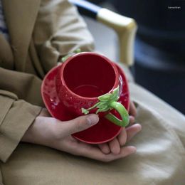Tasses Année à la fraise couleur tasse de thé créatif rose à café froid tasse en céramique shake ensemble