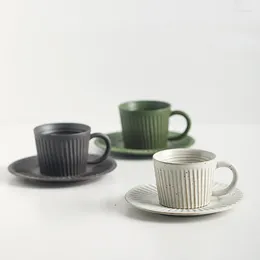 Tasses Yilong Xuan Tasse à café japonaise en céramique grossière avec assiette créative tasse à la main couple personnalisé