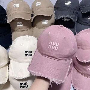 Mui Mui Cap Designer Lettre d'été Dopamine Colored Bucket Hat Trendy Brand Internet Red Outdoor Bage Basin Hat Sunshade Fisherman Hat Mui Hat 3216