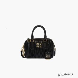 MUI MUI Handbang Fashion MIUI Matelasse Messenger Sacs d'embrayage Luxurys Designers Totes Sac Hobo Sac Hobo Crossbody Crosbody En cuir Bowling Sacs 659 548