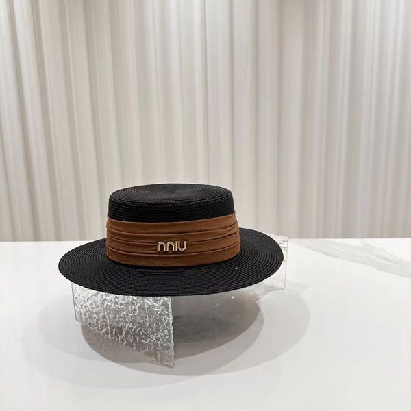 Mui mui chapeau de paille classique Miumius même style hommes et femmes à large bord 2024 nouveau chapeau de paille plat à large bord