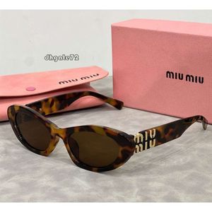 Lunettes de soleil Mui Mui Lunettes de soleil pour chats pour femmes, lunettes de protection UV extérieures, Lunettes de soleil de voyage de voyage de luxe haut de gamme