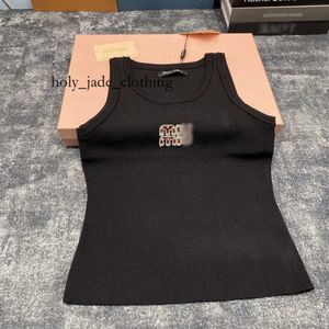 Mui mui t shirt miumiuss t-shirt ontwerpers damestanks miui top anagram met afgeblazen katoenen blend tanktop miumu top shorts gebreide jersey dames tops 5992