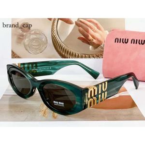 Mui Mui Top Version Site Officiel Mui SMU11WS Lunettes de soleil de même style pour hommes et femmes Designer Nouvelle marque Advanced PC Sheet Glasses Lunettes de soleil Mui Mui 7518