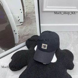 MUIMUI Baseball Cap 8colours Fashion Heren en dames zomer cap ontwerper vrijetijds veelzijdige hoed beschermende zon hoed retro luxe 36 miui cap