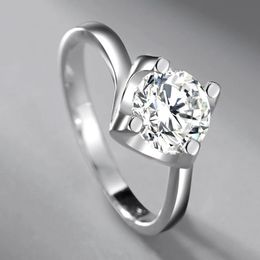Mulberry Stone S925 plata platino plateado moda cabeza de vaca cuatro puntas anillo de diamante suave elegante regalo de joyería femenina