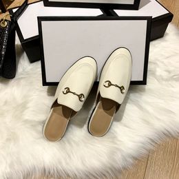 Mule en cuir pantoufle femmes été Princetown luxe Mules hommes femmes en cuir véritable velours mocassins avec mors hommes femmes sans lacet chaussures plates