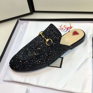 Muiltjes Schoenen Luxe Hoefijzergesp Slippers Strass Geborduurd Casual G Schoenen Muller Zwart Leer Aardbei Italië Dames Sandalen Plat Binnen