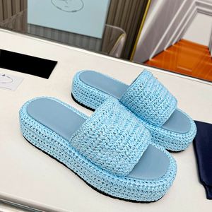 Muilezels damesontwerper sandalen wigplatforms slip-on gevlochten licht geweven sandalen retro raffia strings kanseless straw plat open tenen bohemian strand sandalen