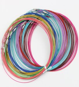 Multi -kleuren roestvrijstalen draad koord kettingen kettingen nieuwe 200pcslot sieraden bevindingen componenten 18quot2381853