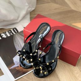 Multi-colour dames sandalen Rivet Bowknot Flat Slippers Sandalen Rivet Girls schoenen Nieuwe aankomst Jelly Platform Slippers Ladies 35-42