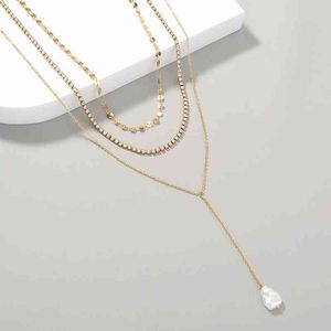 Collier multicouche bijoux simple chaîne cloutée de diamants imitation perle baroque collier long pendentif