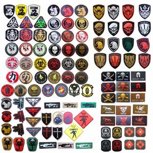 Tactical Pvc Patch Outdoor Patches en caoutchouc tactique Badges en plastique Stickers de brassard Crochet et boucle Fixer multi-style NO14-508