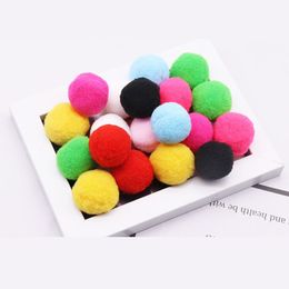 Multicolore 8 mm/0,31 pouce (2000 PCS) Pom Pom Pompons Artisanat Doux et Moelleux Grands Pompons pour la Fabrication de Projets d'Artisanat et de Décorations