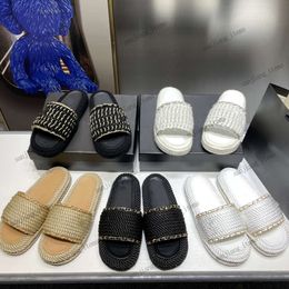 Pantoufles en crochet à cordon multicolore pour femmes, sandales à boucle entrelacée, diapositives avec logo, espadrilles, mules à chaîne dorée, plates-formes à fond épais, mocassins en paille