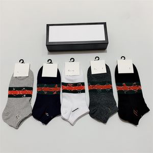 Multicolor modeontwerper Mens Socks L vrouwen mannen Hoogwaardige katoen All-match klassieke enkel Ademend Gu Mixing Football Basketball Sokken Groothandel V4