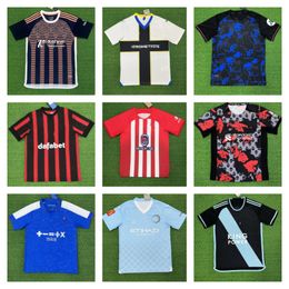 modèles multiples maillots de football 2023 24 Angleterre Premier Soccer Julian Ronaldo Messis Kane Mans Kit Enfants Uniformes de Football Rodri Kyle Bernardo Silva T-shirt