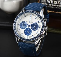 Multifonction OMG Designer de luxe pour hommes Série Moonlight Fonction complète Montre à quartz Timing Mode de course Montres pour hommes étanches StrapThree Eyes Sapphire