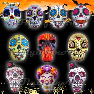 Meerdere stijlen enge gigantische verlichte kwade glimlachende opblaasbare schedel La Calavera Catrina-ballon met LED-licht voor Halloween en Dead Day-evenement