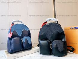 Multipockée sac à dos noir bleu marine denim et monogrammes en cuir Taurillon Pattern Practical Sac en forme de coeur Mens Mens Luxurys Designers Sacs de voyage M45973