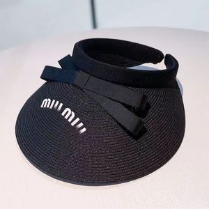 MUMU VISORS Italiaans luxemerk lege tophoeden voor dames minimalistische stijl Mui Mui Mui Black Summer Sun Hat voor mannen en vrouwen