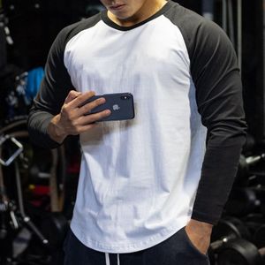 Muscle Fitness T-shirt à manches longues en patchwork de couleurs à col rond avec base ample et respirante pour hommes, haut décontracté d'entraînement de basket-ball