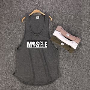 MuscleGuys Merk Bodybuilding Mouwloze Shirt Mens Gyms Tank Top Low Cut Vest Sexy Spier Fitness Stringer Sportwear Undershirt 220331