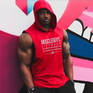 MuscleGuys Liftwear Mouwloos Shirt met Hoody Merk Gyms Kleding Fitness Mannen Bodybuilding Stringers Tank Tops Singlets 210421