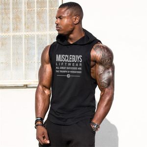 MuscleGuys Zomer Merk Mens Letters Print Gyms Stringer Vest Bodybuilding Kleding Fitness Mouwloze Hooded Tank Tops Heren 210421