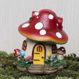 Mushroom House Mini Resin Outdoor Decoratie Fairy Tale Garden Bloem Potting Craft Home Decoratie Tuinbouwtuin Decoratie 240424