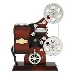 Boîte à musique Boîte à musique vintage innovante exquise fabriquée à la main en forme de vieux projecteur de film boîte à musique rétro pour la décoration de table 240118