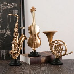 Instrumentos musicales Miniaturas Resinas Artesanía Música Violín Saxofón Modelo Figuras Decoración del hogar Sala de estar Librería Escritorio 231225