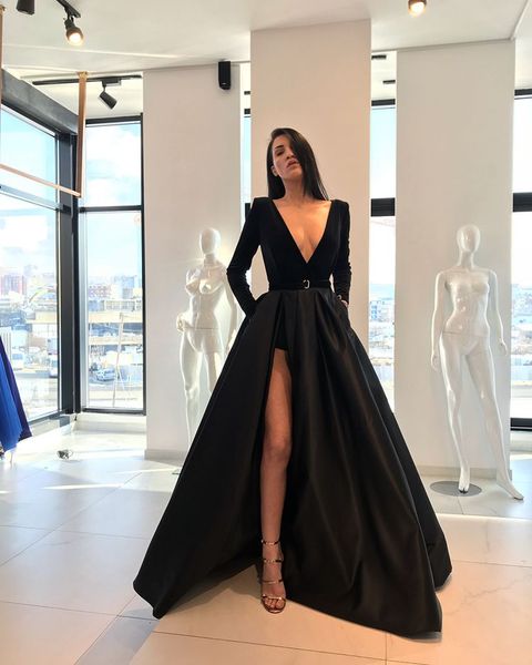 Musulman noir luxe robes de soirée fente latérale longue 2019 col en V ligne manches longues Sexy islamique Dubaï saoudien arabe longue robe de soirée robe de bal