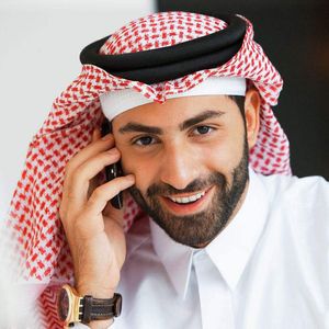 Foulard musulman enveloppé dans un foulard d'arabie saoudite, cerceaux de foulard de tournée de dubaï et des Émirats arabes unis 135x135cm