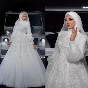 Moslim trouwjurk met lange mouwen pailletten parels bruidsbaljurken op maat gemaakte hoge nek glanzende mode Vestido de novia Arabische bruid jurk