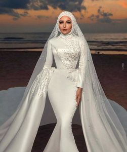 Perles musulmanes robes de mariée sirène avec train détachable perlé col haut manches longues robes de mariée arabe Aso Ebi femmes Satin V240I