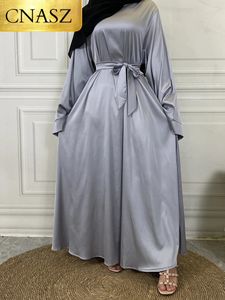 Abayas turcs musulmans Jalabiyat Femmes Ramadan Vêtements marocains Caftan Party Maxi Vobe arabe Kaftan Satin Femme Robe 240423