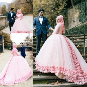 Moslim Trouwjurken 2018 Crew Long Mouwen Tule Baljurk Bruidsjurken 3D-Floral Applicaties Saoedi-Arabië Trouwjurk Custom Made