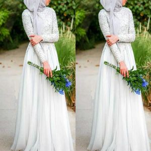 Muslimische Brautkleider mit Hijab, schlichtes reines weißes Perlen-Crystal, hoher Ausschnitt, lange Ärmel, Chiffon, islamisches Hochzeitskleid2437