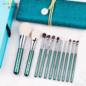 MyDestiny Makeup BrushPearly Green 11pcs Soft Natural Animal Fur Crestic Brushes Setcosmetic Tool Beauty Pen pour les débutants 240403