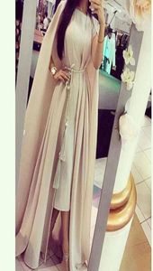 Myriam Fares Celebrity Jurken 2016 Tweedelige Set Schede Theelengte Chiffon Jurk met Cape en Kwastje Riem1305202