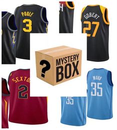 MYSTERY BOX alle basketbalshirts Mystery Boxes Speelgoed Cadeaus voor shirts Willekeurig verzonden herenuniform Lillard Durant James Curry Harden enzovoort