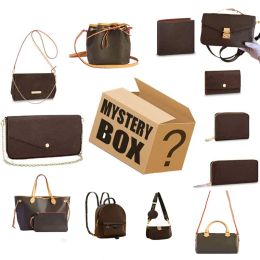 Mystery Box Luxurys Designers Sacs pour femmes, boîtes aveugles aléatoires, cadeaux surprise d'anniversaire de Noël, cadeau porte-bonheur pour adultes, tels que sac à bandoulière, sac à dos, sacs à main, portefeuille