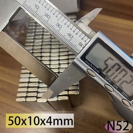 N52 50x10x4 standerd personnalisé NDFEB Block Neodymium Générer un scooter Strong Permanent Spin Rotate Bar Barn