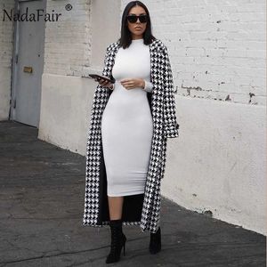 Nadafair Sexy femmes robe à manches longues col roulé automne hiver solide décontracté basique noir blanc moulante mince Maxi pour Y0823