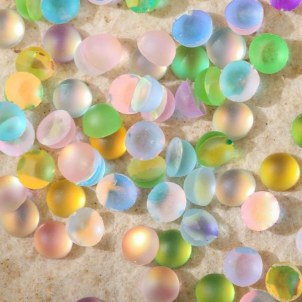 Décorations d'art d'ongle 100pcs / lot été 5mm opale couleur mixte petit placage symphonie AB fond plat résine ronde gelée bonbons gommage sticke