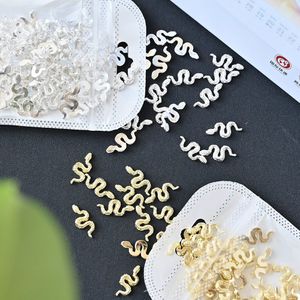 Décorations d'art d'ongle 10 pièces 3D GoldSilver serpent ongles charmes en alliage de métal serpent Nail Art strass manucure bijoux pour bricolage accessoires de luxe 230919